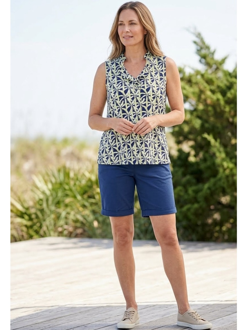 Lulu-B UPF 50+ Sleeveless Ruffle Top Size XL Navy Blue, White and Lime Coastal